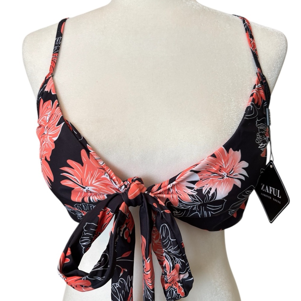 ZAFUL Black and Coral Floral Tie Front Swim Top Size Medium *NEW*
